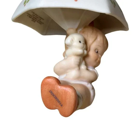 Enesco Memories of Yesterday "Wish I could Fly to You" Ornament 1993 - Picture 7 of 8